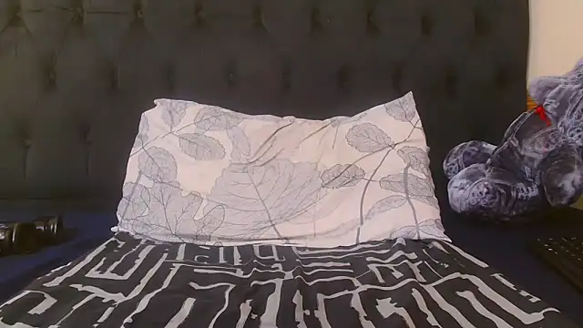 SexyPureFire001 online show from February 2026 04:58:02 PM