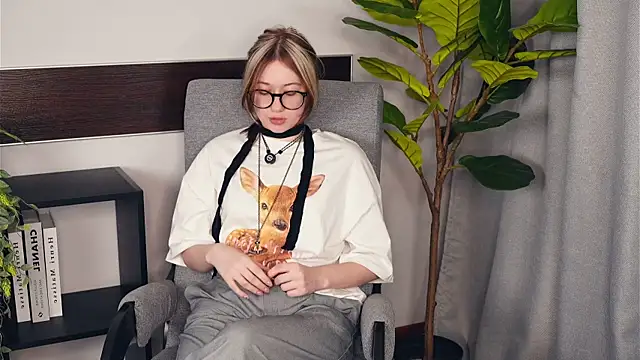 LeoneRone online show from January 2026 08:42:02 AM