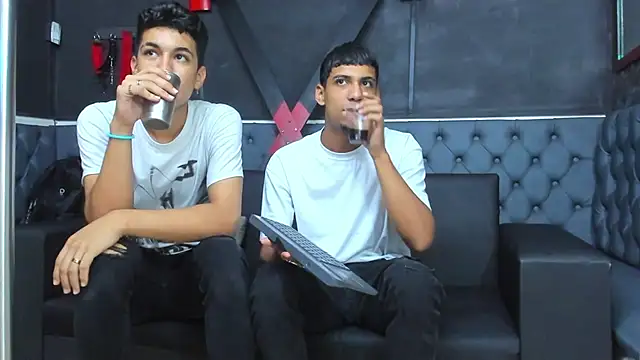 ALEX KEITH26 online show from April 2026 11:59:01 AM