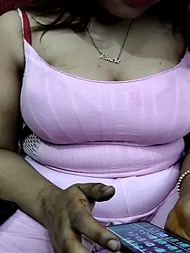 Hot queen3210 online show from March 2026 06:35:02 PM