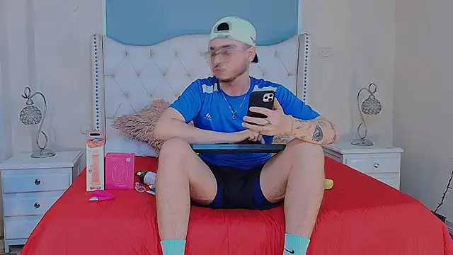 Snapshot of Salvattore_Muller chatting on March 2026 04:46:01 PM Salvattore Muller online show from March 2026 04:46:01 PM