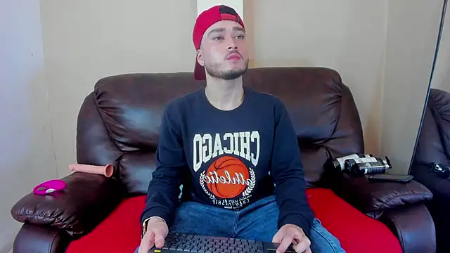 Salvattore Muller online show from April 2026 10:30:02 PM