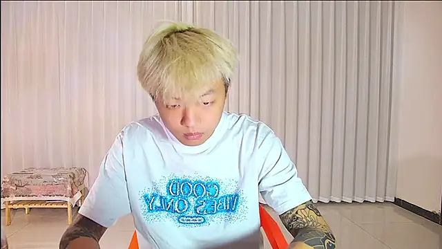 Chocolates-001 online show from April 2026 11:48:02 AM