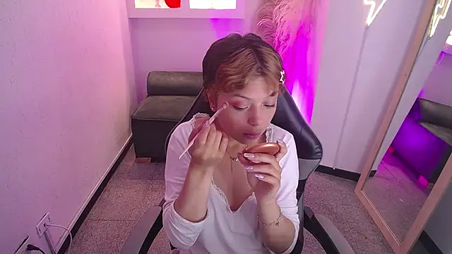 melodyy as online show from February 2026 01:51:01 PM