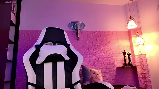 Dulce Stormy online show from January 2026 12:09:02 PM