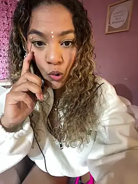 Snapshot of AngelPinkk_ chatting on July 2026 03:22:02 AM AngelPinkk online show from July 2026 03:22:02 AM