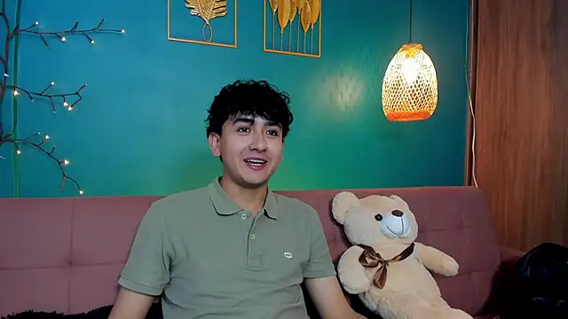 Christopher Monroe  online show from January 2026 08:23:01 PM