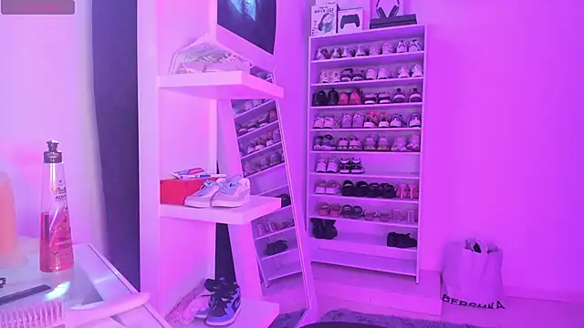 Snapshot of Amberprincess2 chatting on February 2026 04:00:02 PM Amberprincess2 online show from February 2026 04:00:02 PM