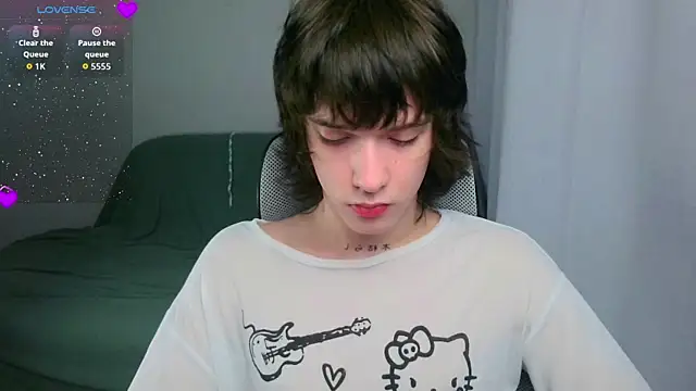 LeonBoykisser online show from July 2026 03:42:02 AM