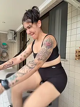 LivA89 online show from February 2026 07:32:02 PM