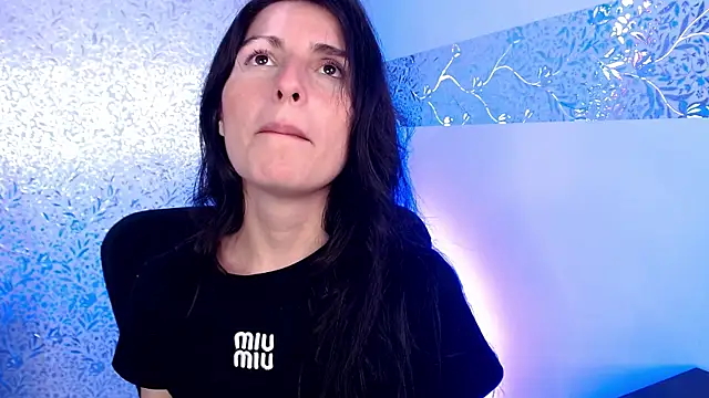 MiaVelasquez01 online show from April 2026 06:36:02 PM