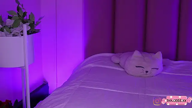 Dolcexx  online show from February 2026 09:29:02 PM