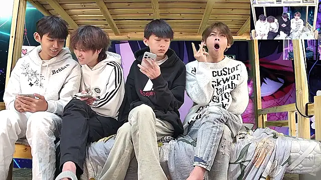 xiaohuangren01 online show from March 2026 05:47:02 AM