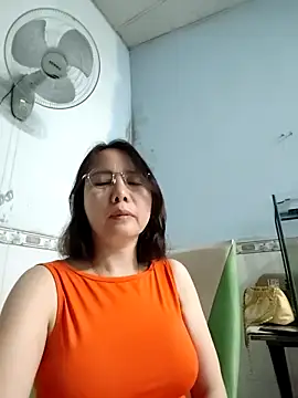 Famrita online show from February 2026 03:41:02 PM