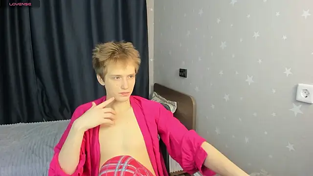 Kai Milller online show from February 2026 07:18:01 PM