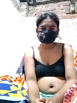 Hot Sweeti online show from February 2026 11:01:01 PM