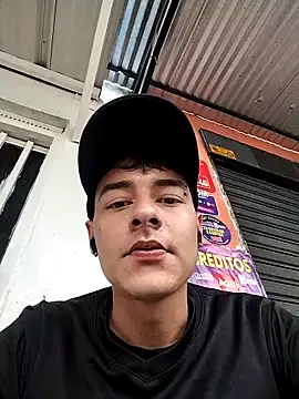 attractive-sexx online show from April 2026 05:21:02 PM