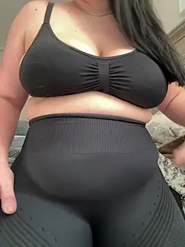 Snapshot of Zarrinaxx chatting on February 2026 03:42:01 PM Zarrinaxx online show from February 2026 03:42:01 PM