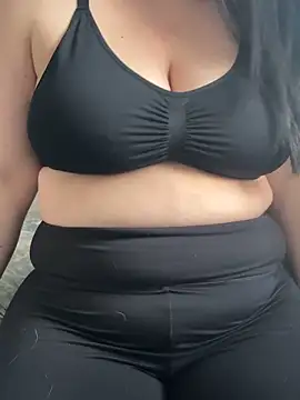 Snapshot of Zarrinaxx chatting on April 2026 09:37:01 PM Zarrinaxx online show from April 2026 09:37:01 PM