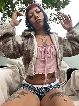 Namii cute online show from February 2026 11:50:01 AM