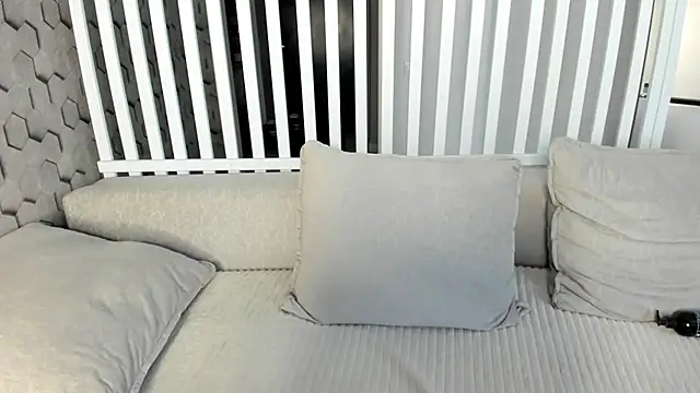 caelestisss online show from March 2026 01:47:01 AM