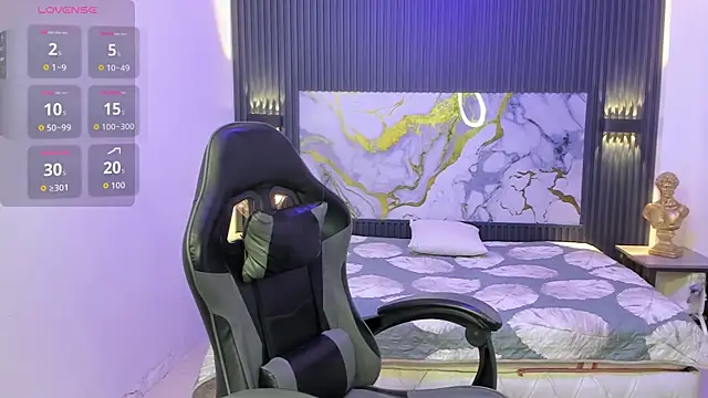 Amelia Lopez24 online show from April 2026 06:35:01 PM