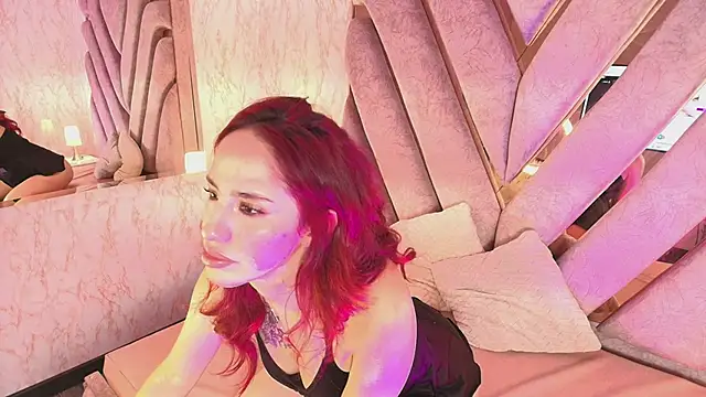 Snapshot of elodie_rouge chatting on January 2026 12:31:01 PM elodie rouge online show from January 2026 12:31:01 PM