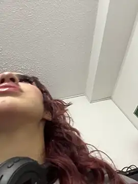 Snapshot of elodie_rouge chatting on February 2026 12:46:02 PM elodie rouge online show from February 2026 12:46:02 PM