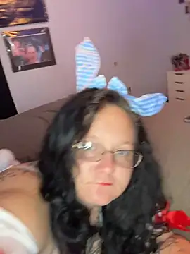 ambersuductive online show from February 2026 02:19:02 AM