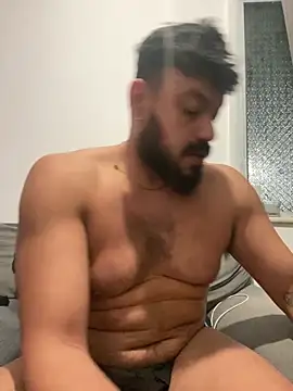 Snapshot of latinCuplex chatting on February 2026 01:22:02 AM latinCuplex online show from February 2026 01:22:02 AM