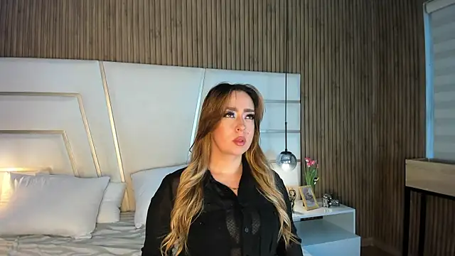 Xara Shadow online show from April 2026 10:57:02 PM