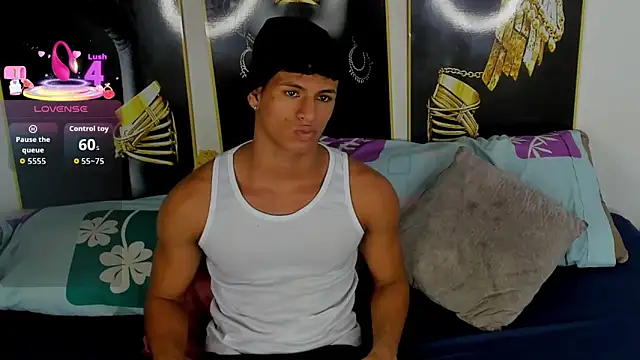 Stiven And CalvinHots online show from January 2026 04:27:01 AM