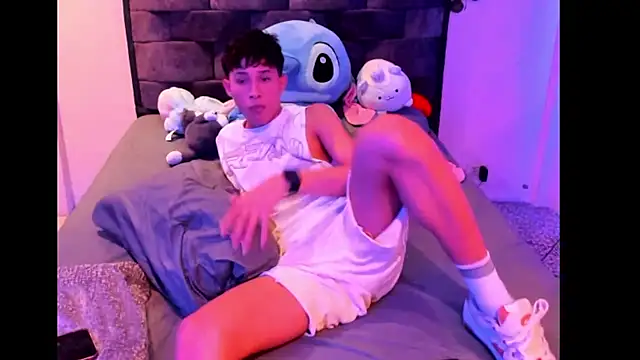 Adam hottie online show from March 2026 07:47:01 AM