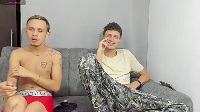 Snapshot of Two_sexboys chatting on February 2026 05:59:02 AM Two sexboys online show from February 2026 05:59:02 AM