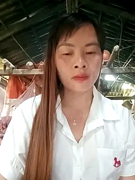 Bling sexy online show from April 2026 12:02:02 AM