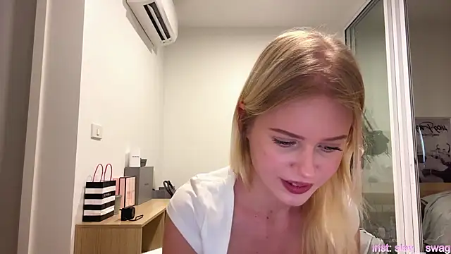 Snapshot of Slay_Swag chatting on February 2026 10:12:01 AM Slay Swag online show from February 2026 10:12:01 AM