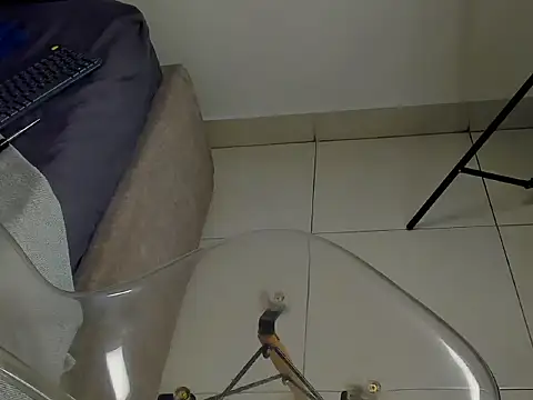 AndrewKenoxx  online show from February 2026 07:35:01 PM