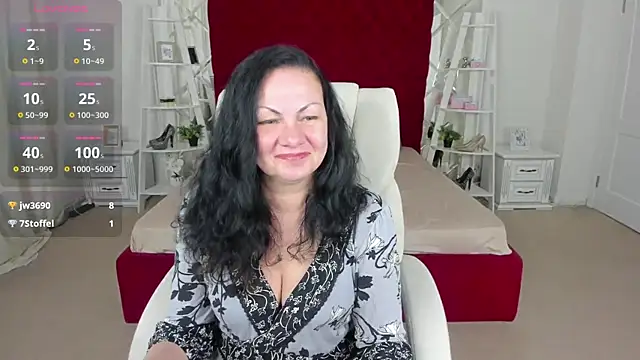 Snapshot of IrissMoon chatting on May 2026 05:49:01 AM IrissMoon online show from May 2026 05:49:01 AM