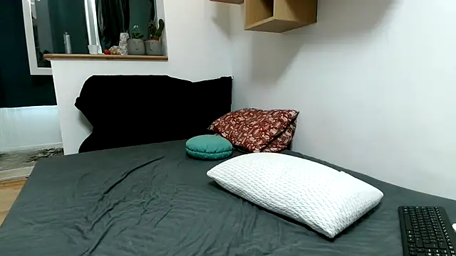 Crista-Elio online show from April 2026 03:11:01 PM