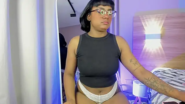 domiiniquex online show from March 2026 01:00:01 PM