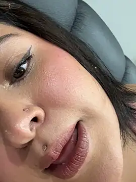 Nailealipsglossy online show from April 2026 02:42:01 AM