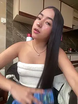 Snapshot of AuroraJohns_Pink chatting on February 2026 07:54:01 PM AuroraJohns Pink online show from February 2026 07:54:01 PM