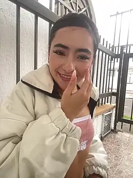 Snapshot of AuroraJohns_Pink chatting on March 2026 07:53:02 PM AuroraJohns Pink online show from March 2026 07:53:02 PM