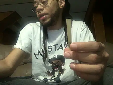 Snapshot of givemeabreak34 chatting on January 2026 10:57:02 PM givemeabreak34 online show from January 2026 10:57:02 PM