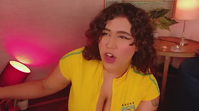 Snapshot of Maya_house chatting on February 2026 05:08:01 AM Maya house online show from February 2026 05:08:01 AM