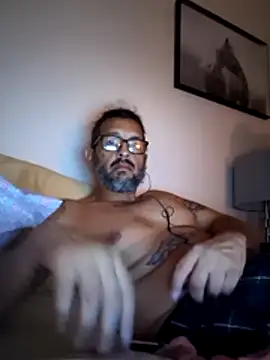 Snapshot of Tattoos77 chatting on June 2026 02:33:02 AM Tattoos77 online show from June 2026 02:33:02 AM