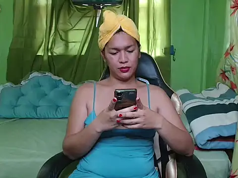 urslutscarlet online show from March 2026 06:50:01 AM