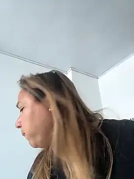 ketty Riley online show from April 2026 03:42:02 PM