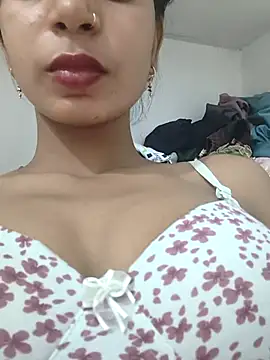 Snapshot of Cute-Natashaa chatting on May 2026 03:28:01 PM Cute-Natashaa online show from May 2026 03:28:01 PM
