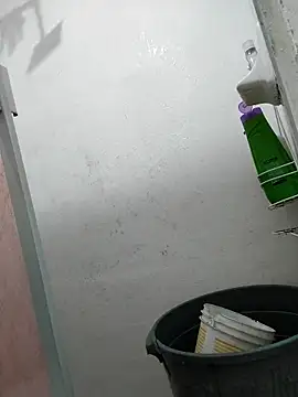 Snapshot of Eduardoo18cm chatting on April 2026 11:46:01 PM Eduardoo18cm online show from April 2026 11:46:01 PM